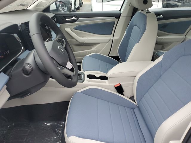 New 2026 Volkswagen Jetta SE FWD image 16