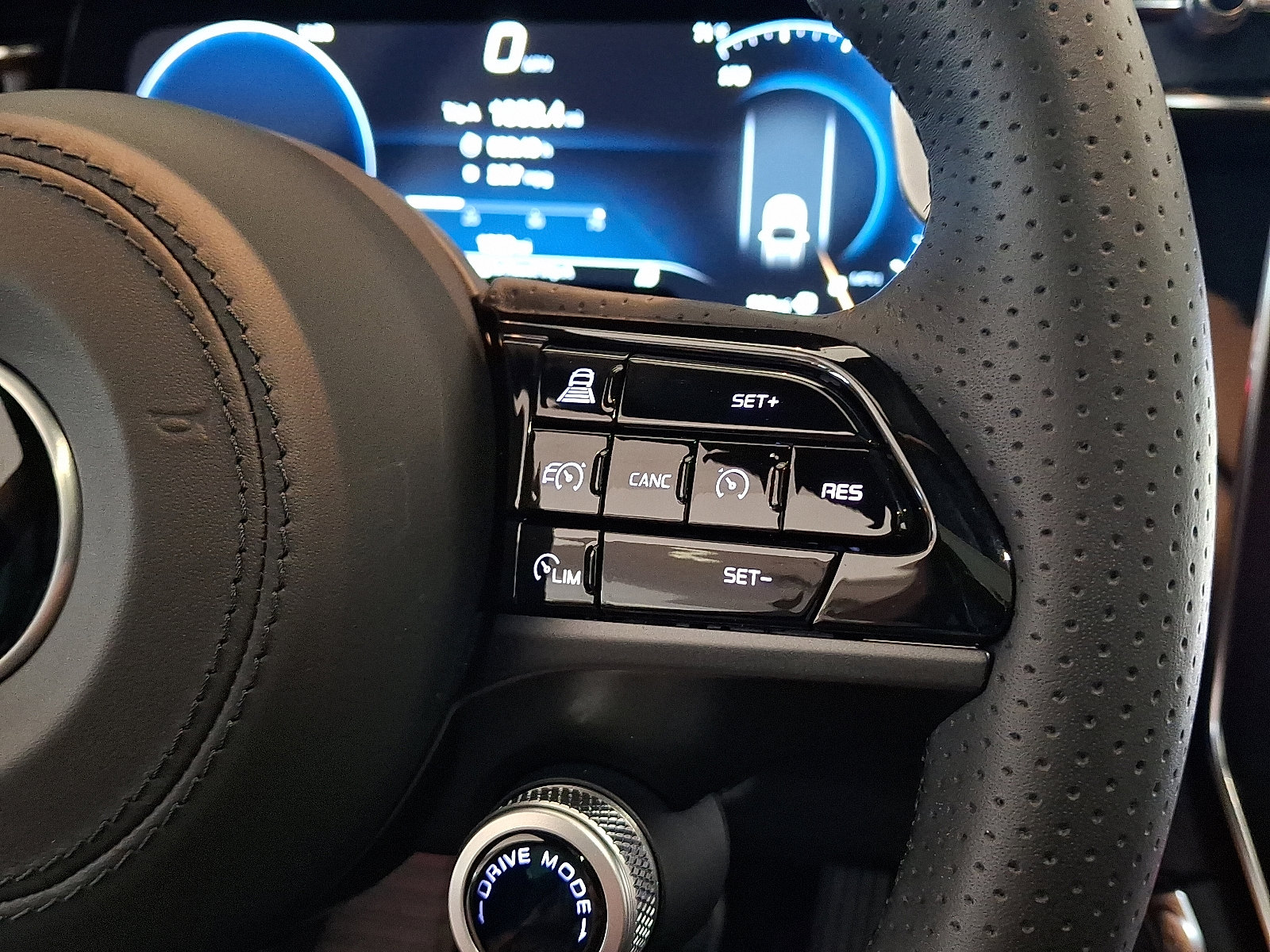 New 2025 Maserati Grecale GT image 16