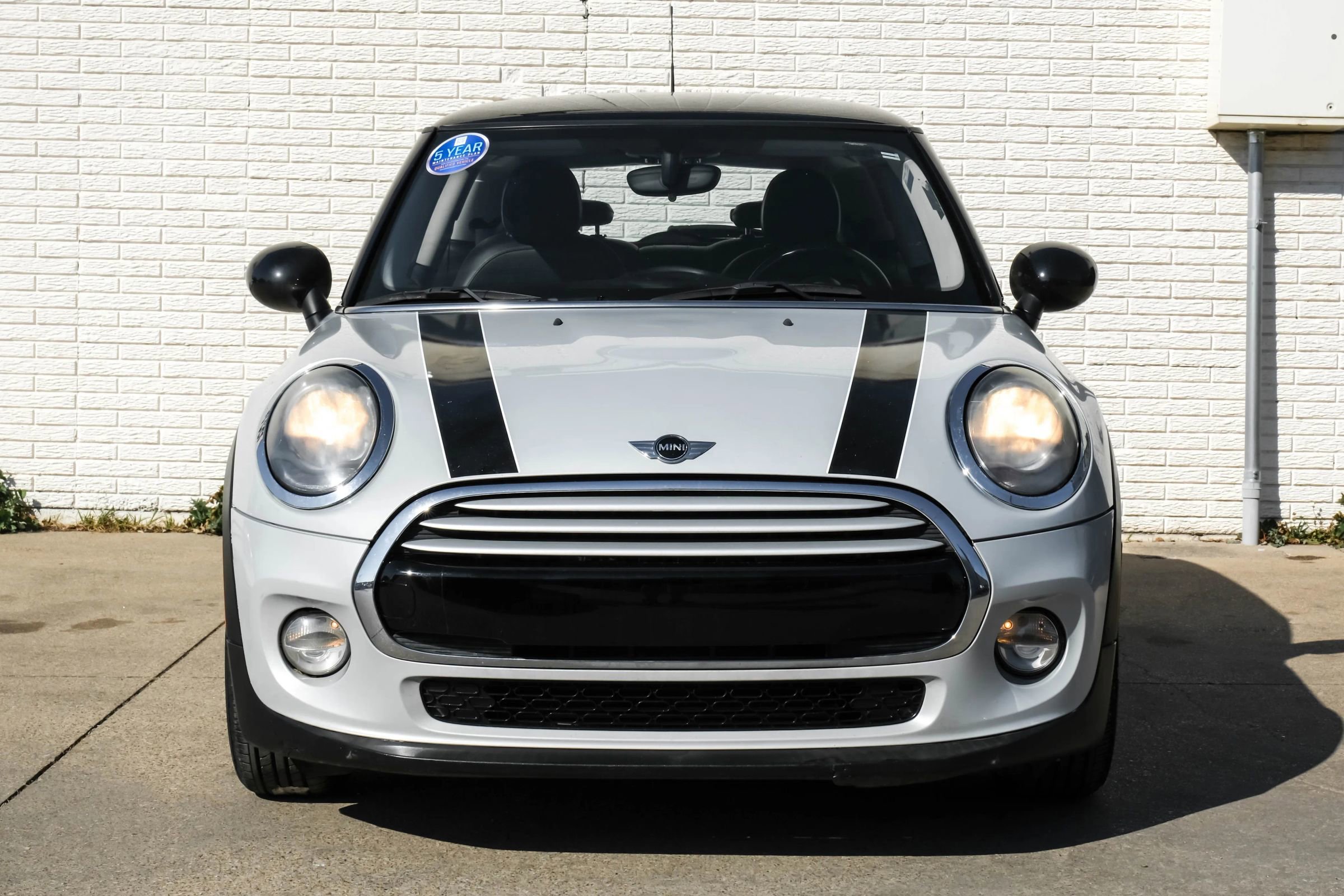 Used 2014 MINI Cooper 2-Door Hardtop image 4