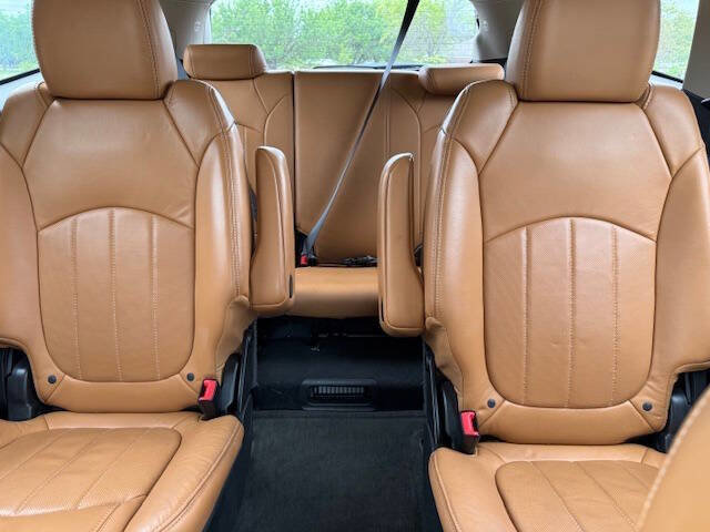 Used 2013 Chevrolet Traverse LTZ FWD image 51