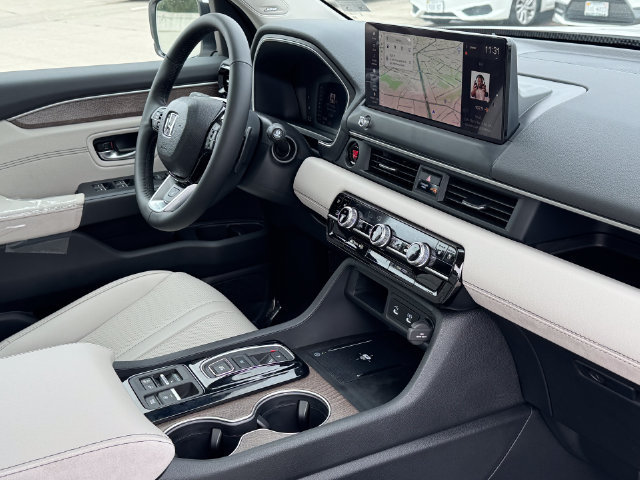 New 2026 Honda Pilot Elite image 9