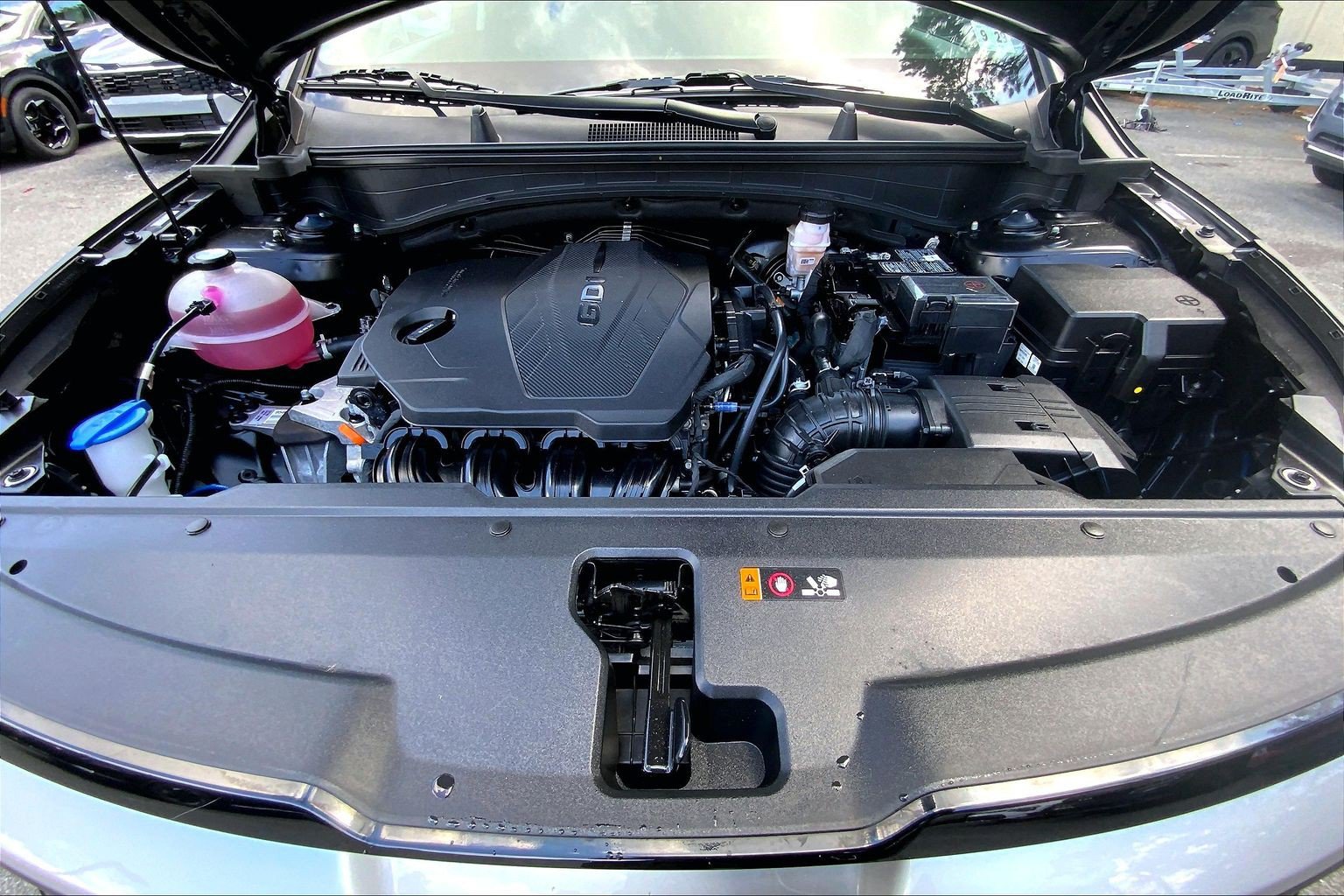Used 2025 Kia Sportage EX FWD image 11