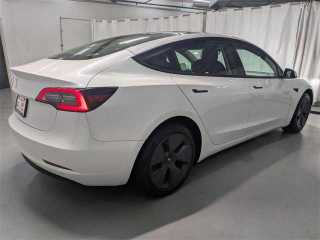 Used 2023 Tesla Model 3 Standard Range image 3