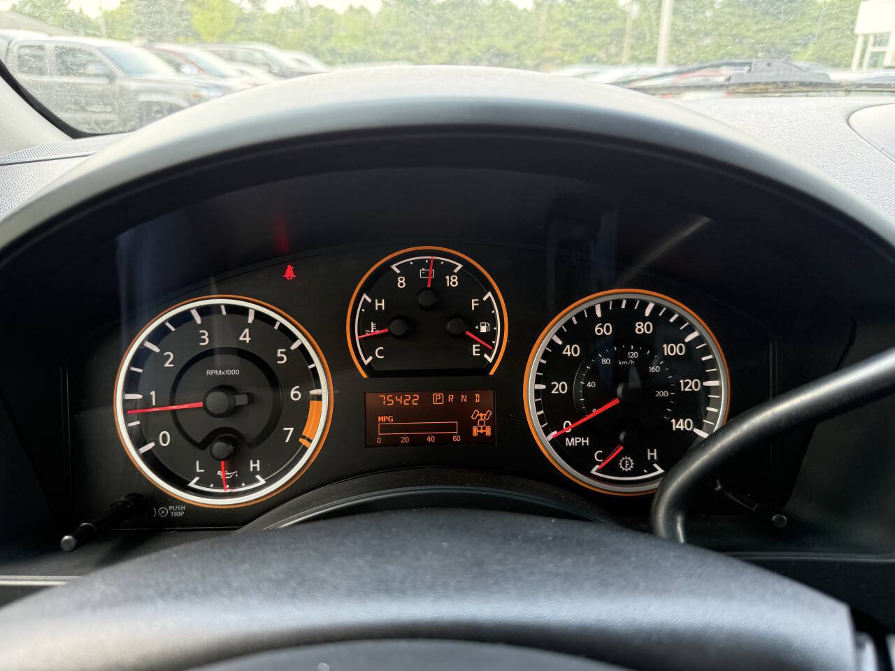 Used 2015 Nissan Titan SV AWD/4WD image 22