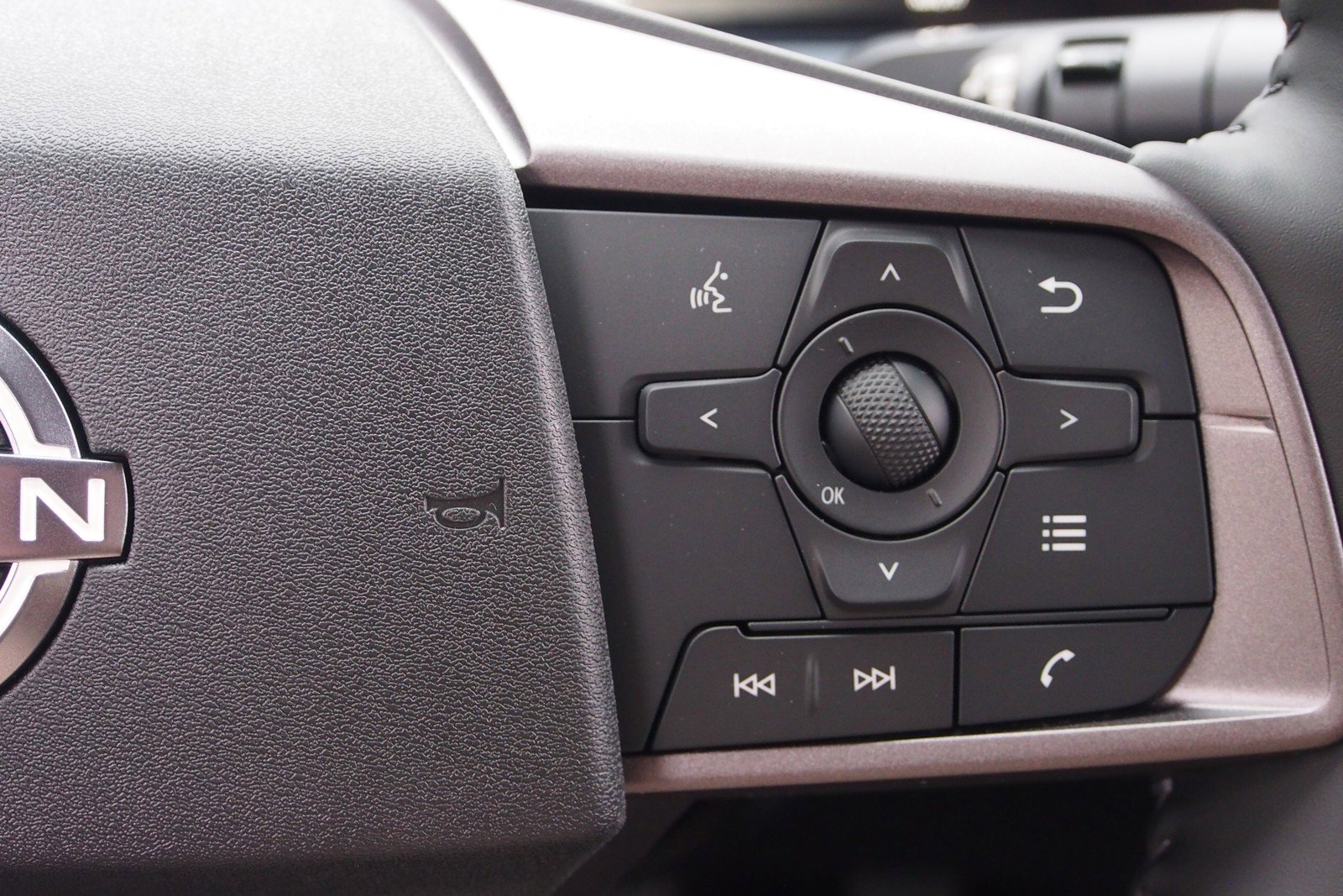 New 2026 Nissan Leaf w/ Floor Mat Package (S+) image 21