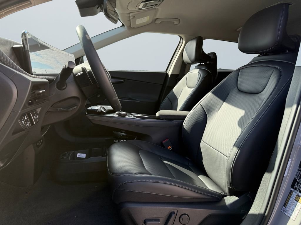 New 2025 Kia EV6 Wind AWD/4WD image 9