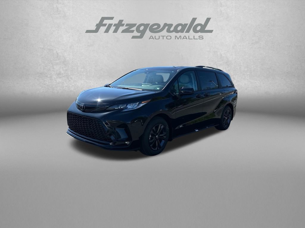Used 2026 Toyota Sienna XSE AWD/4WD image 3