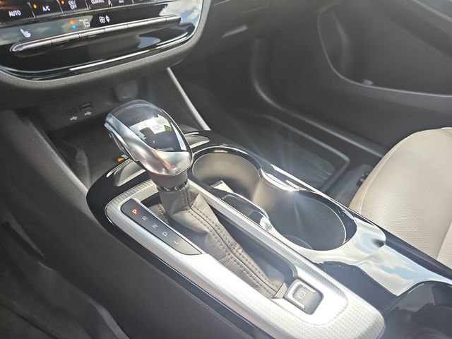 Used 2025 Buick Envista Preferred FWD image 25