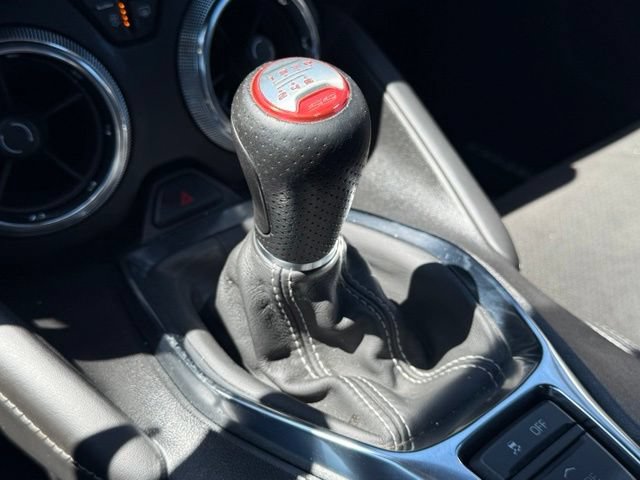 Used 2022 Chevrolet Camaro SS RWD image 25