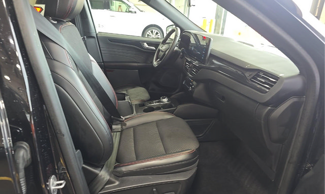Used 2023 Ford Escape ST-Line Select w/ Tech Pack #2 AWD/4WD image 7