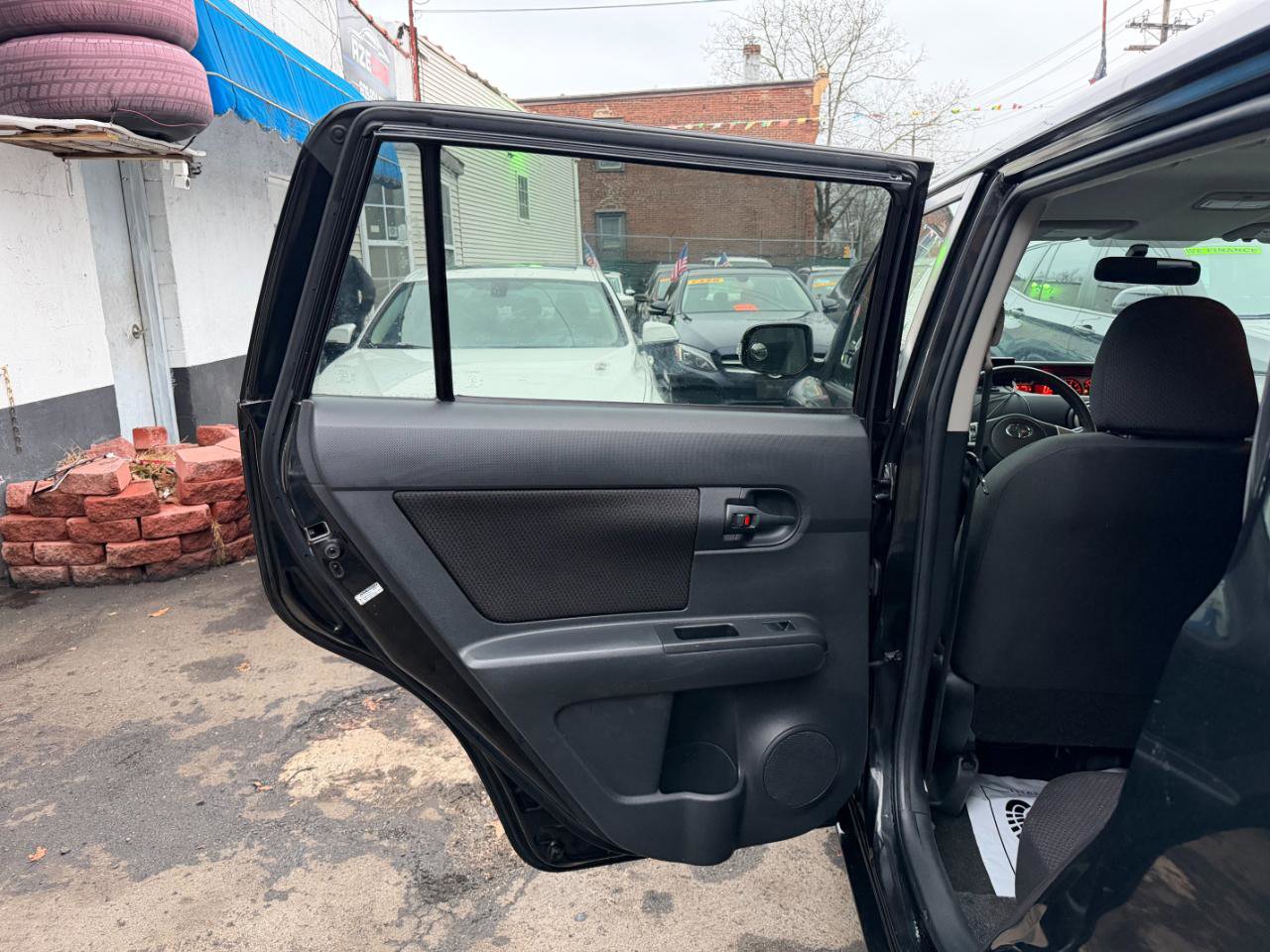 Used 2009 Scion xB image 27