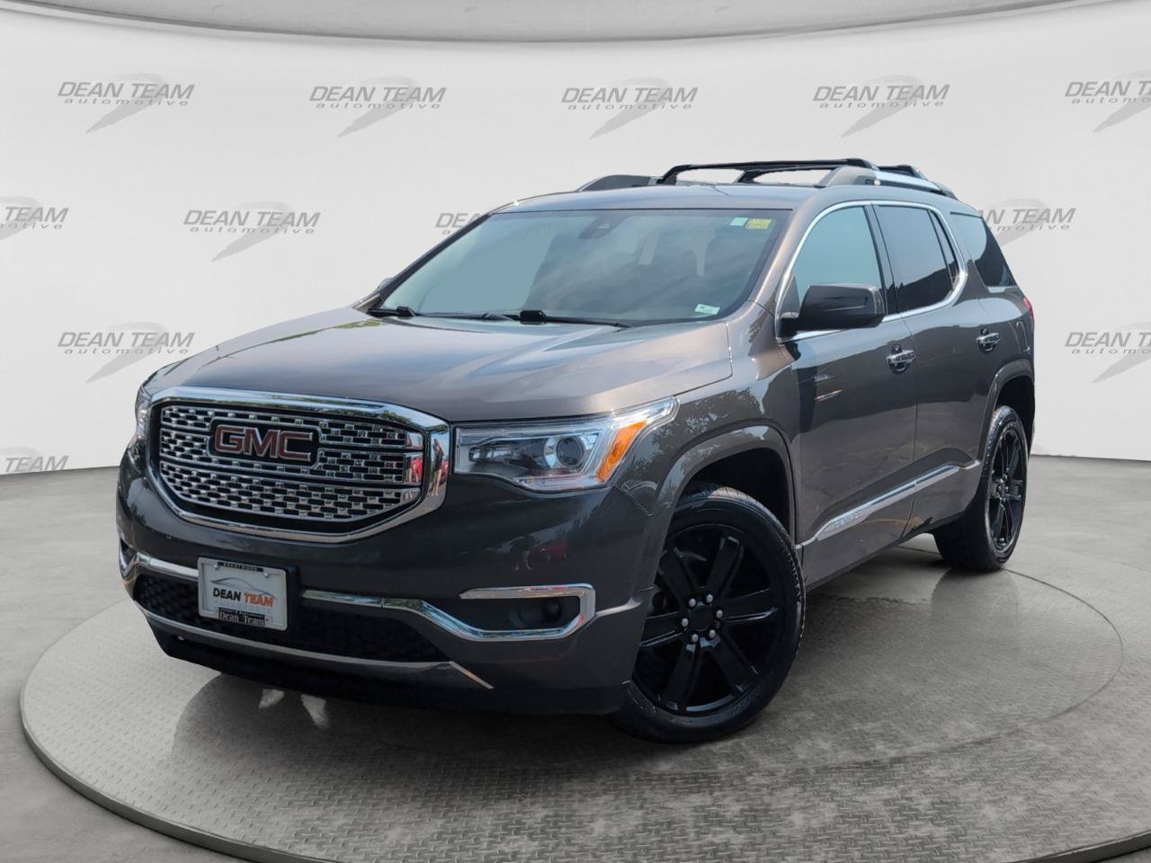 Used 2019 GMC Acadia Denali AWD/4WD image 3