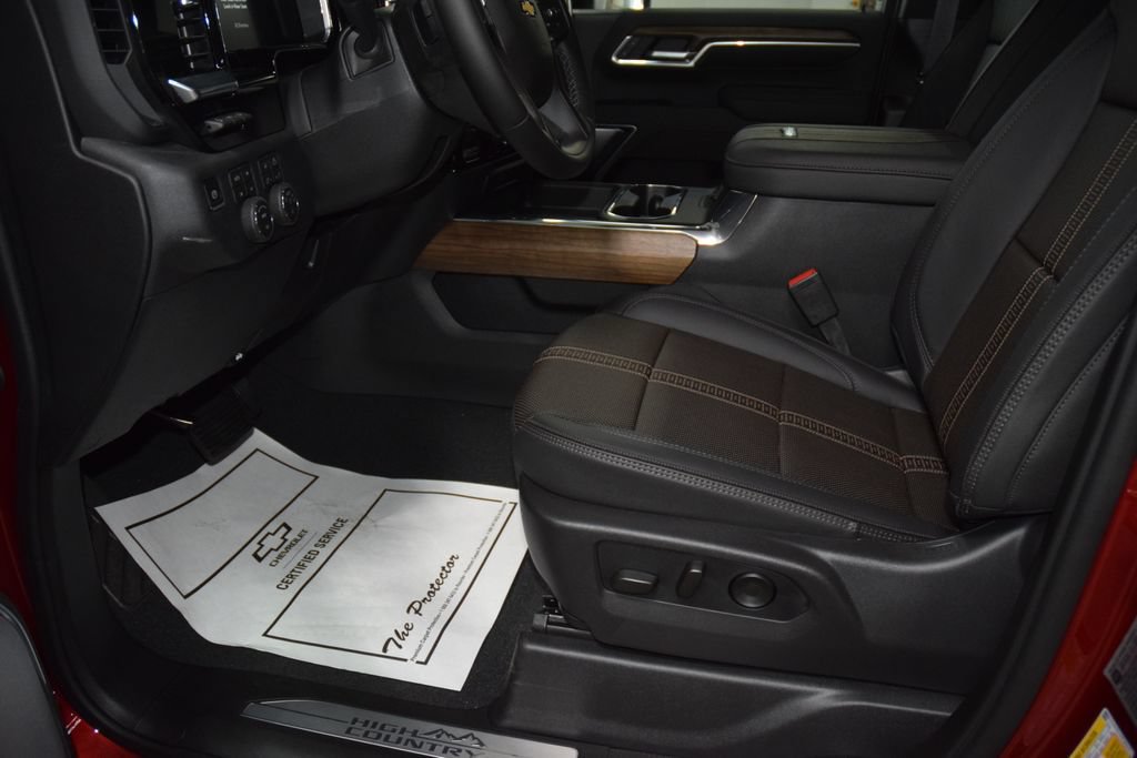 New 2026 Chevrolet Silverado 2500 High Country w/ High Country Premium Package AWD/4WD image 44