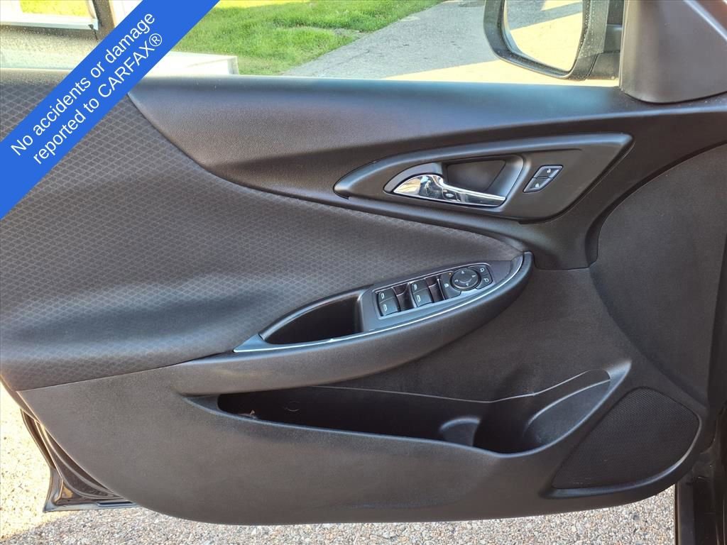 Used 2016 Chevrolet Malibu LT image 14