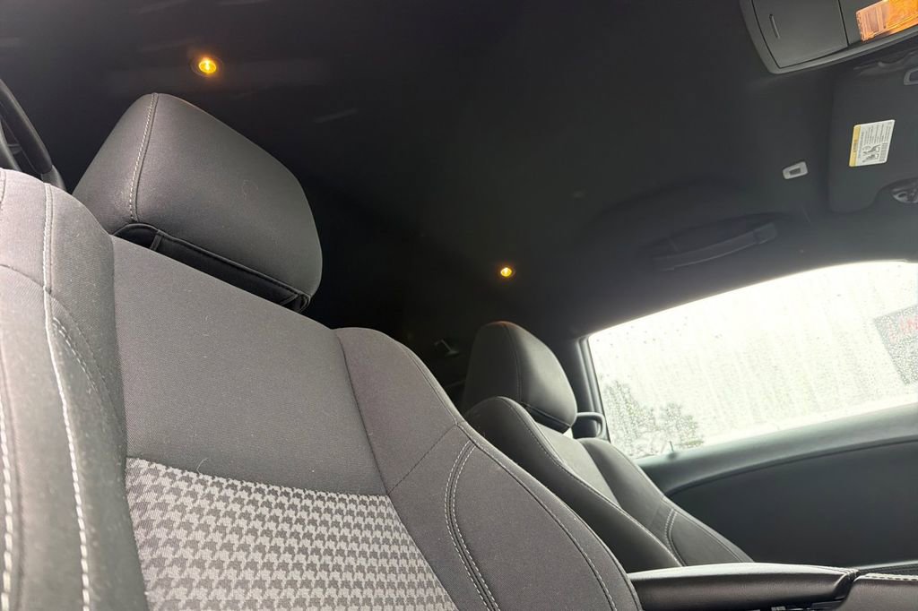 Used 2019 Dodge Challenger SXT image 16