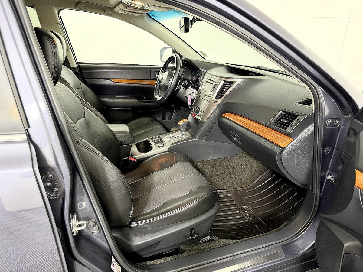 Used 2014 Subaru Outback 2.5i Limited w/ Moonroof Package AWD/4WD image 52