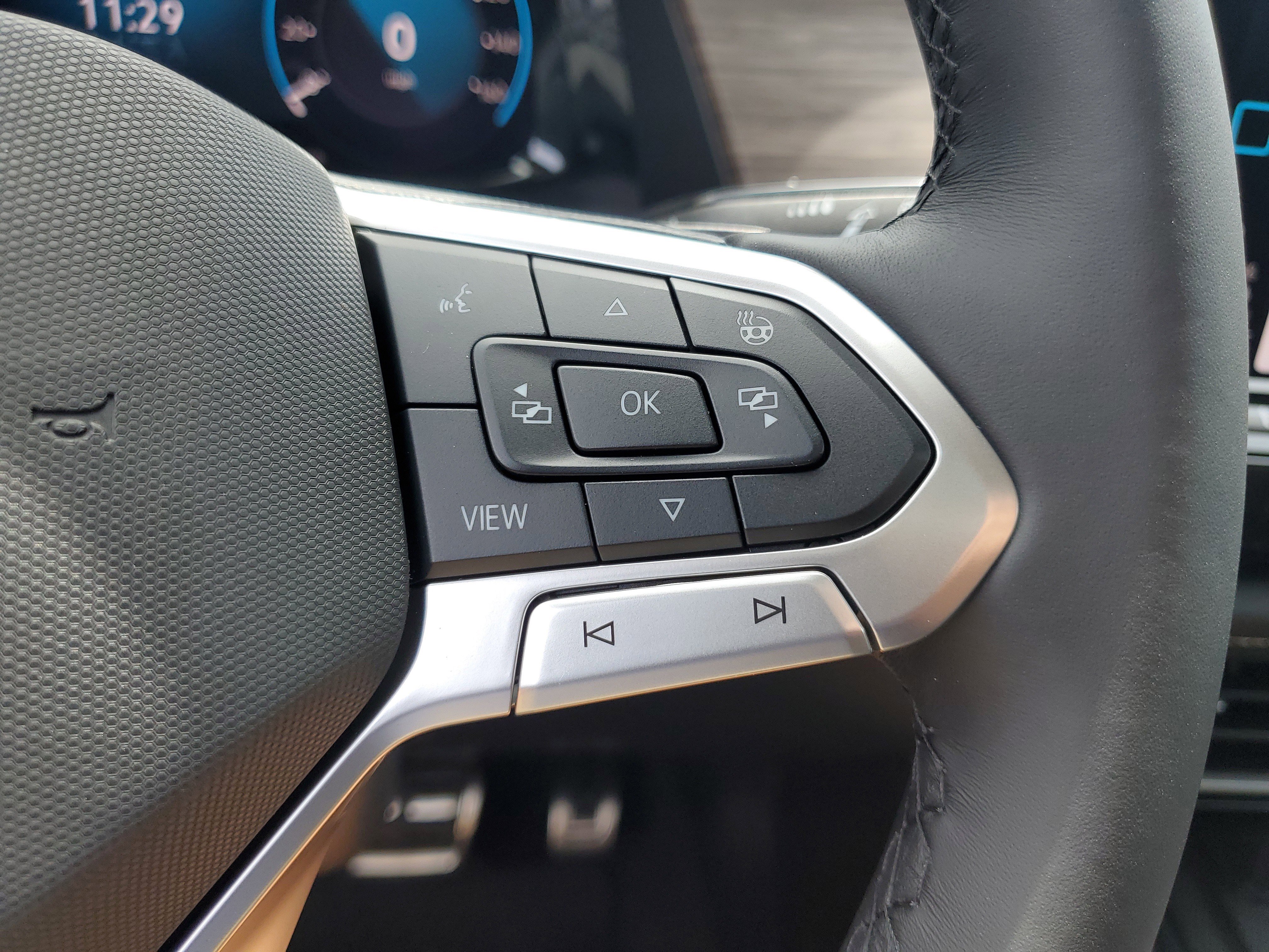 New 2025 Volkswagen Atlas SEL Premium R-Line image 22