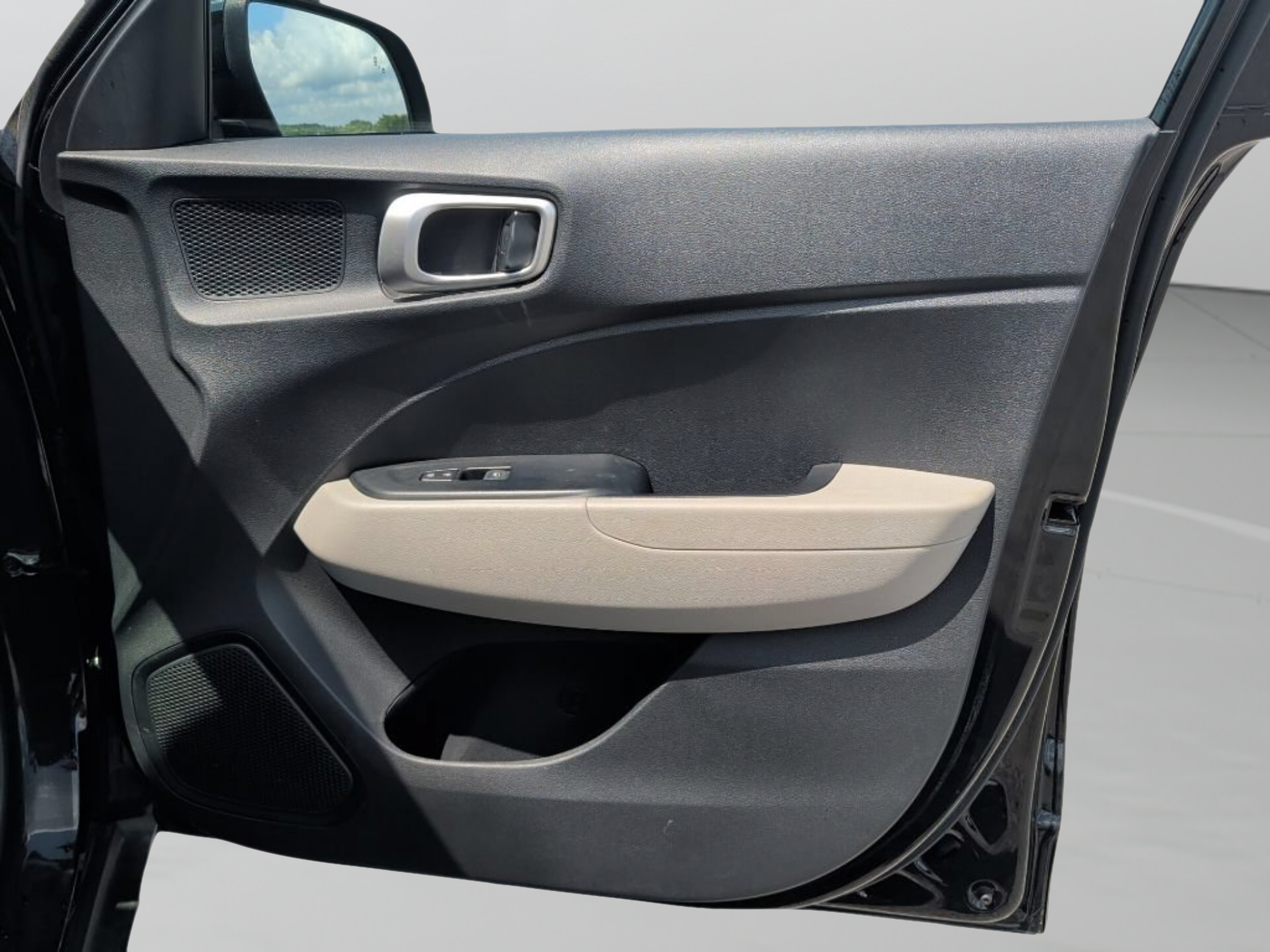 Used 2021 Hyundai Venue SEL FWD image 37