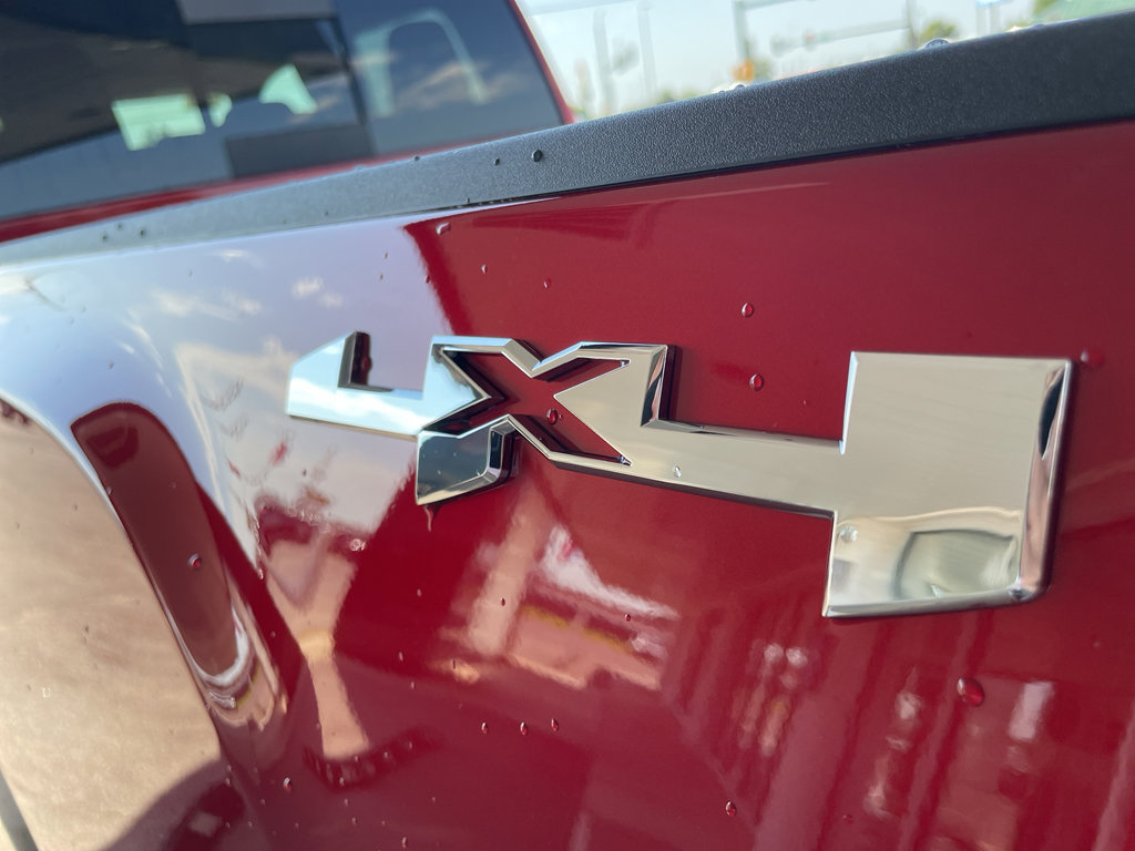 New 2025 GMC Sierra 2500 SLT w/ SLT Convenience Package image 26