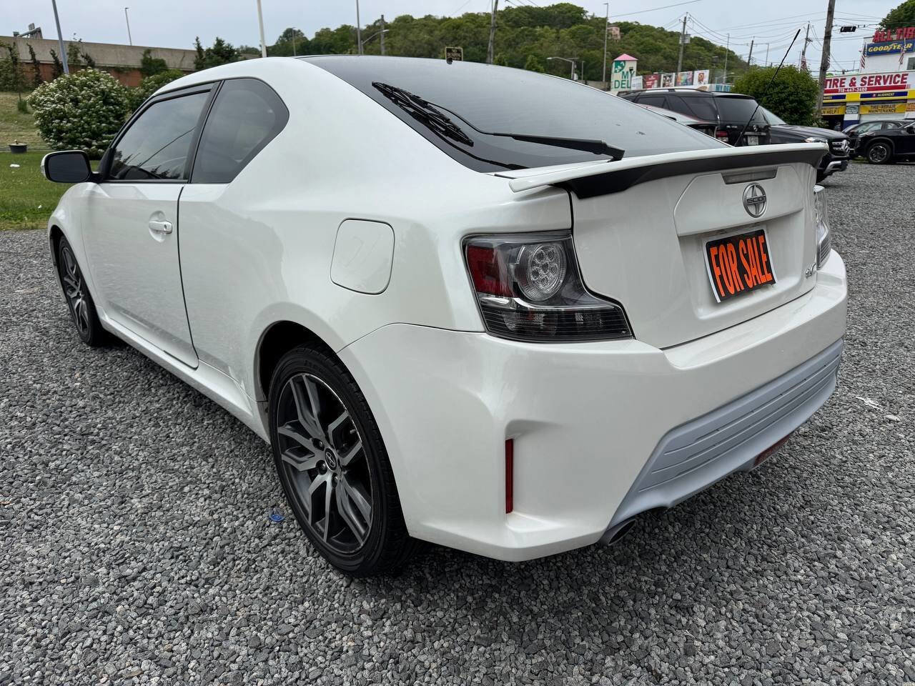 Used 2016 Scion tC FWD image 7