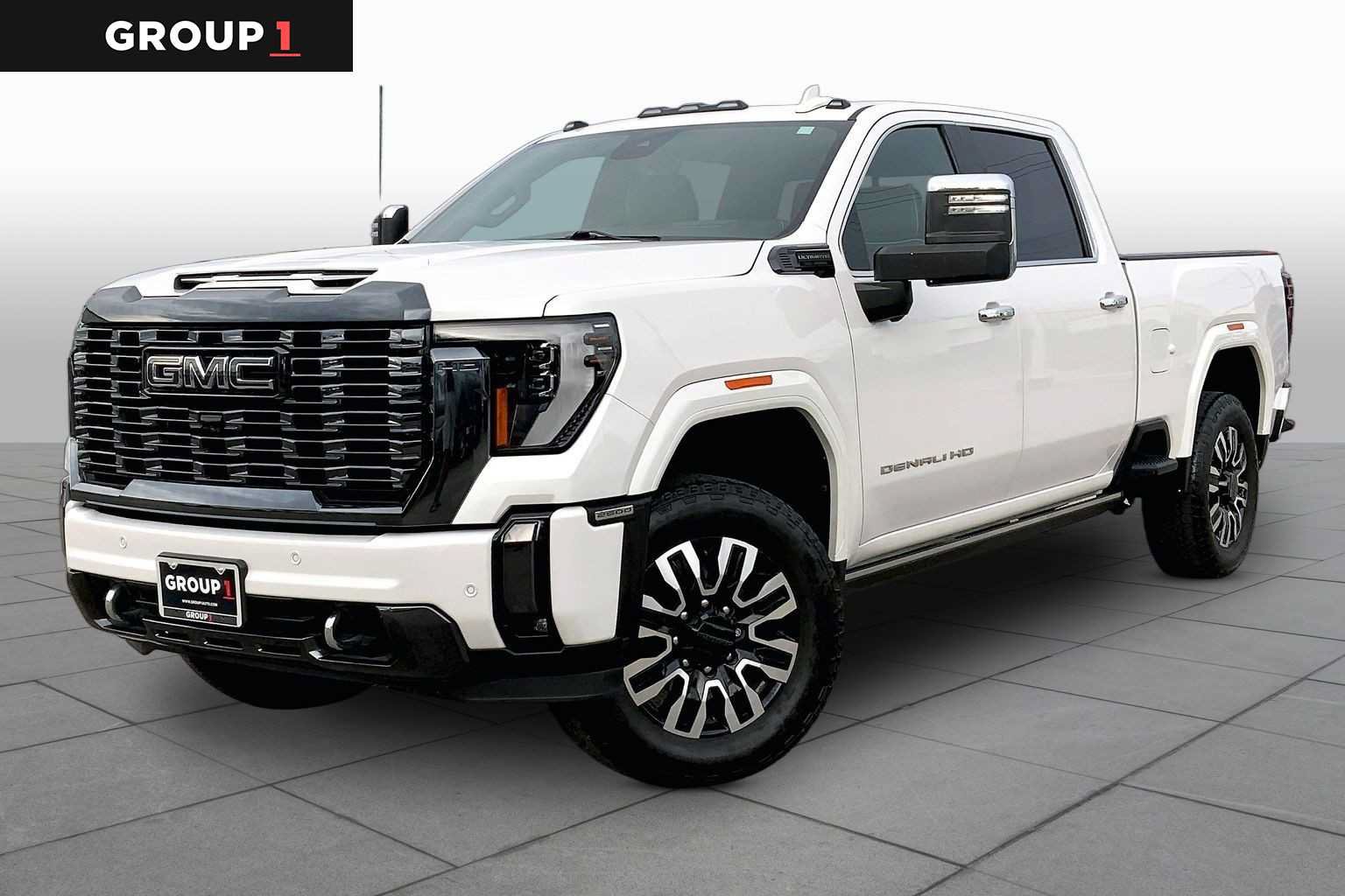 Used 2024 GMC Sierra 2500 Denali Ultimate AWD/4WD image 1