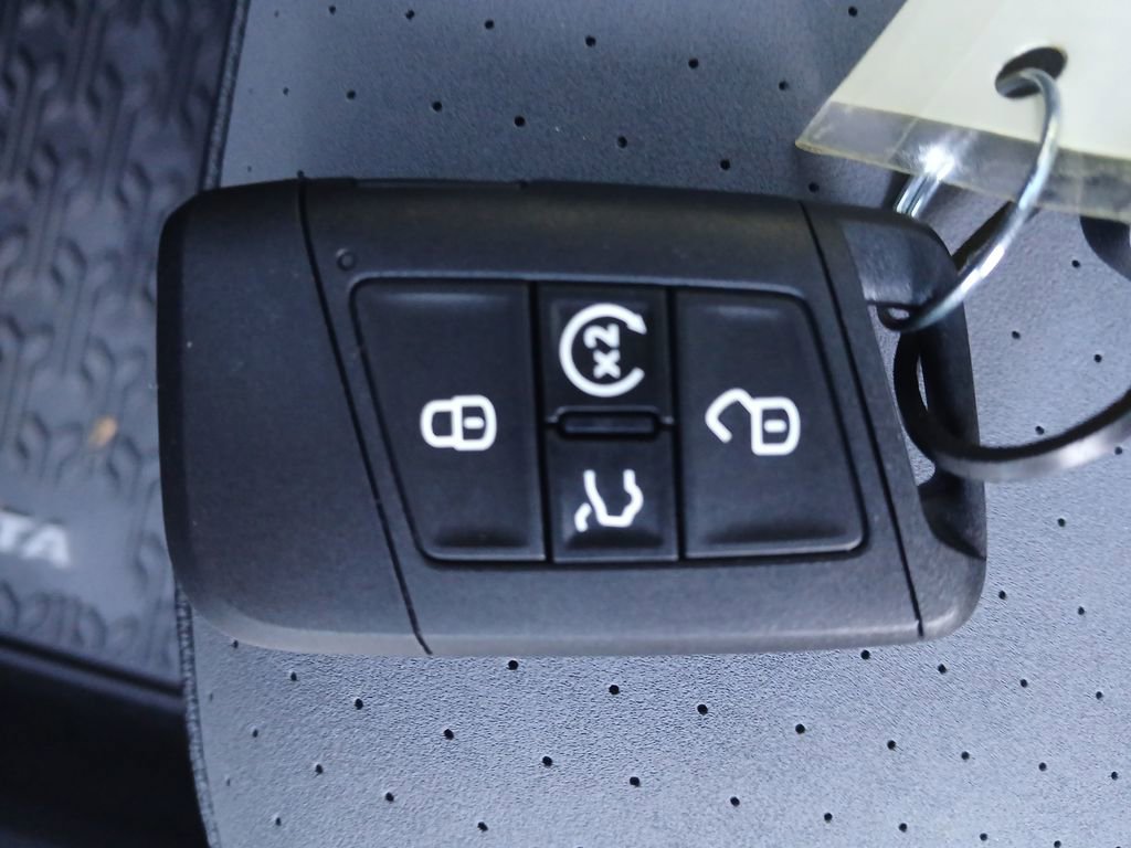 New 2026 Volkswagen Jetta SE image 28