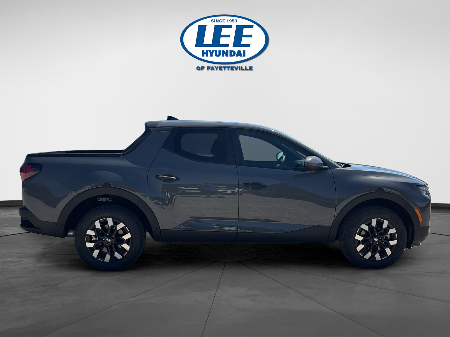 New 2027 Hyundai Santa Cruz SE AWD/4WD image 2