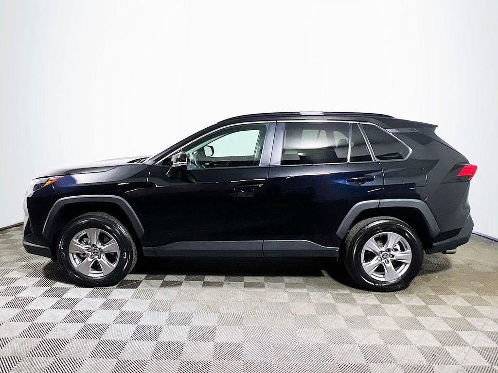 Certified 2025 Toyota RAV4 XLE AWD/4WD image 5