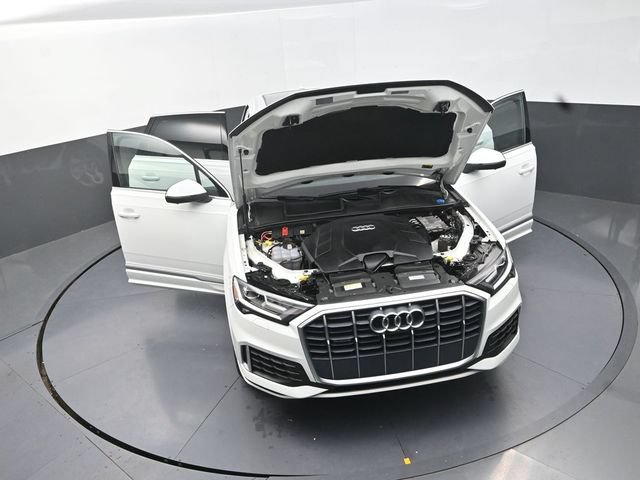 Used 2021 Audi Q7 3.0T Premium w/ Convenience Package AWD/4WD image 40