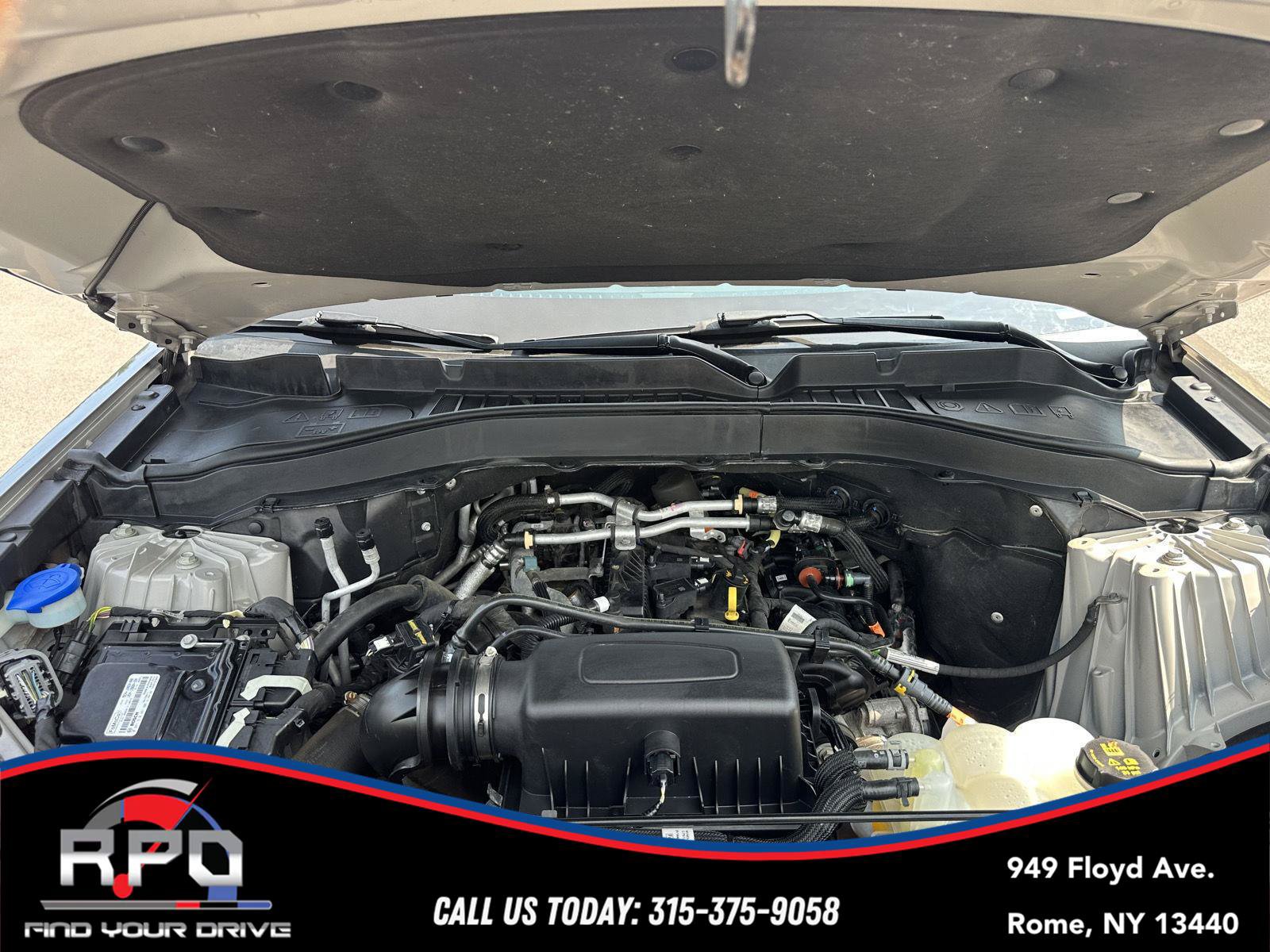 Used 2021 Ford Explorer XLT AWD/4WD image 12