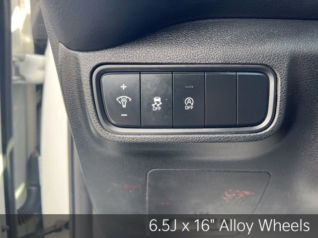 Certified 2025 Kia Soul LX w/ LX Technology Package FWD image 11