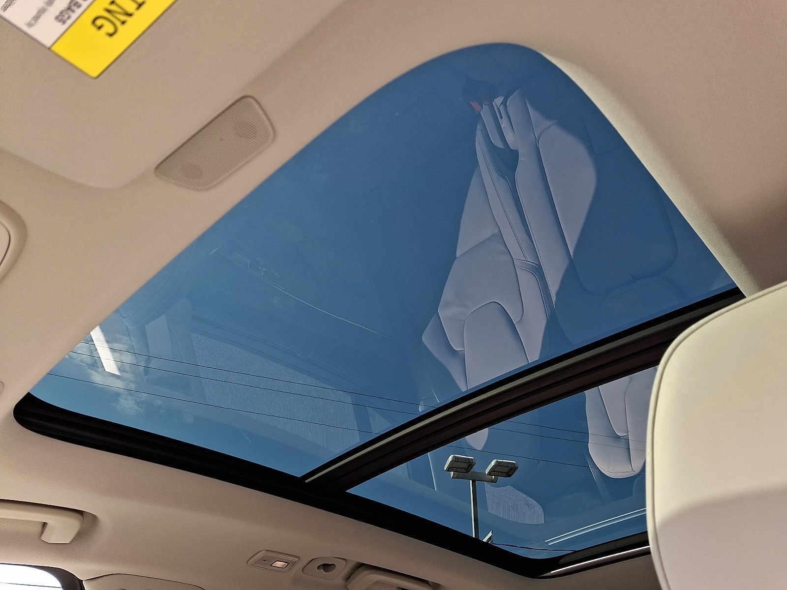New 2026 Volvo XC90 T8 Ultra w/ Protection Package Premier image 9