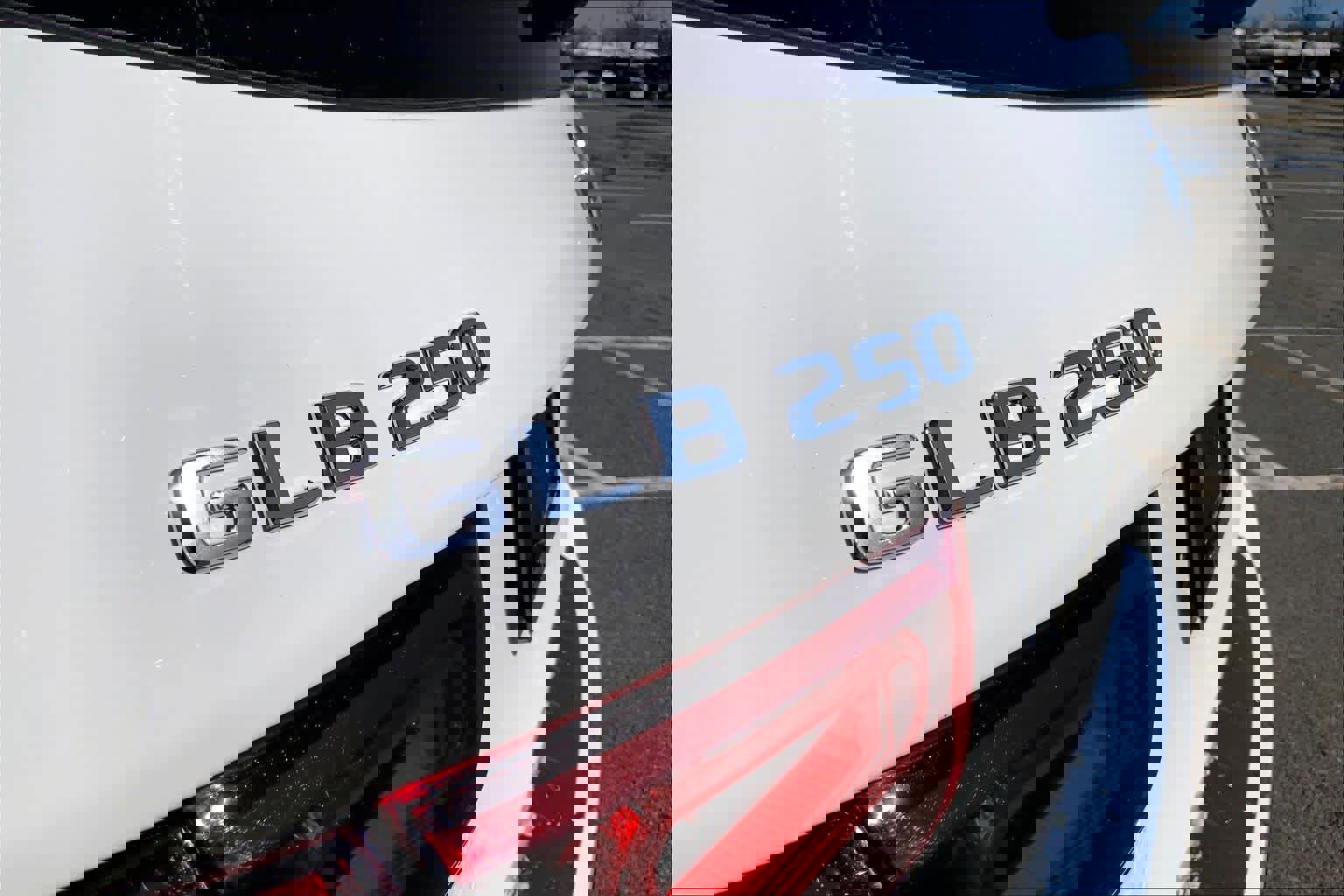 Certified 2022 Mercedes-Benz GLB 250 image 31