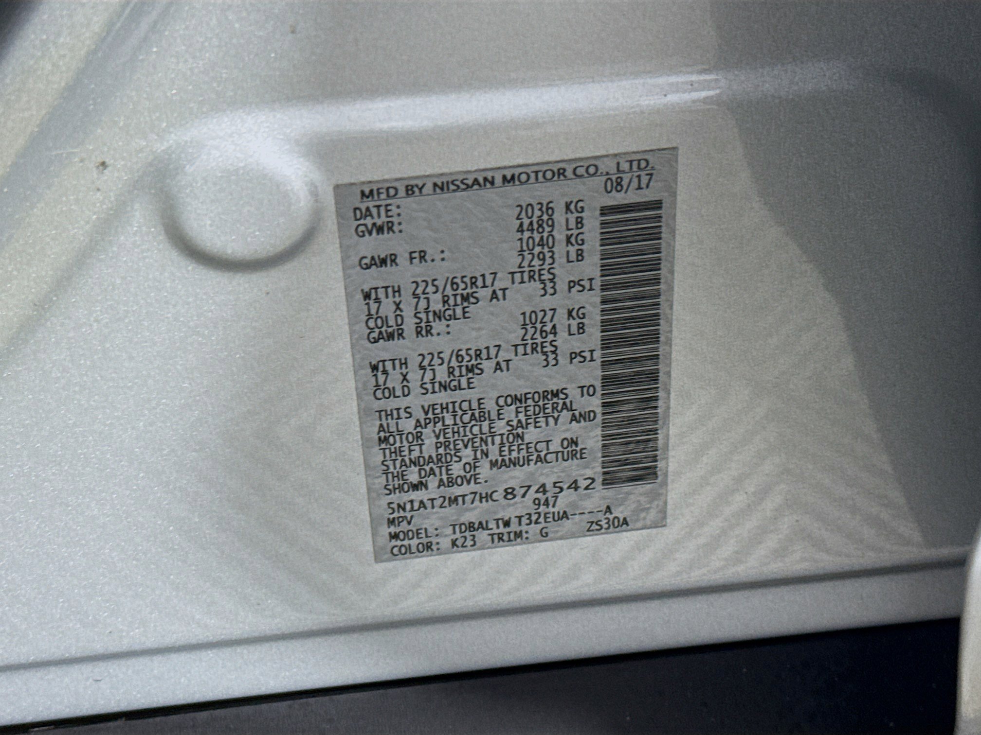 Used 2017 Nissan Rogue SV w/ SV Premium Package image 40