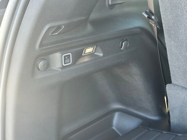 Used 2023 Jeep Grand Cherokee L Limited image 35