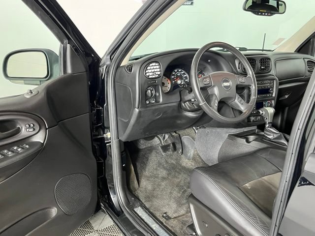 Used 2008 Chevrolet TrailBlazer SS w/ Sun And 6-Disc Cd Package AWD/4WD image 22