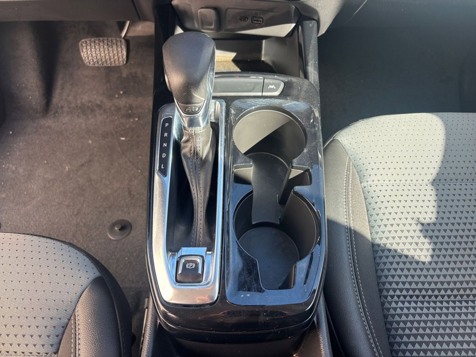 Used 2025 Chevrolet Trax LT image 41