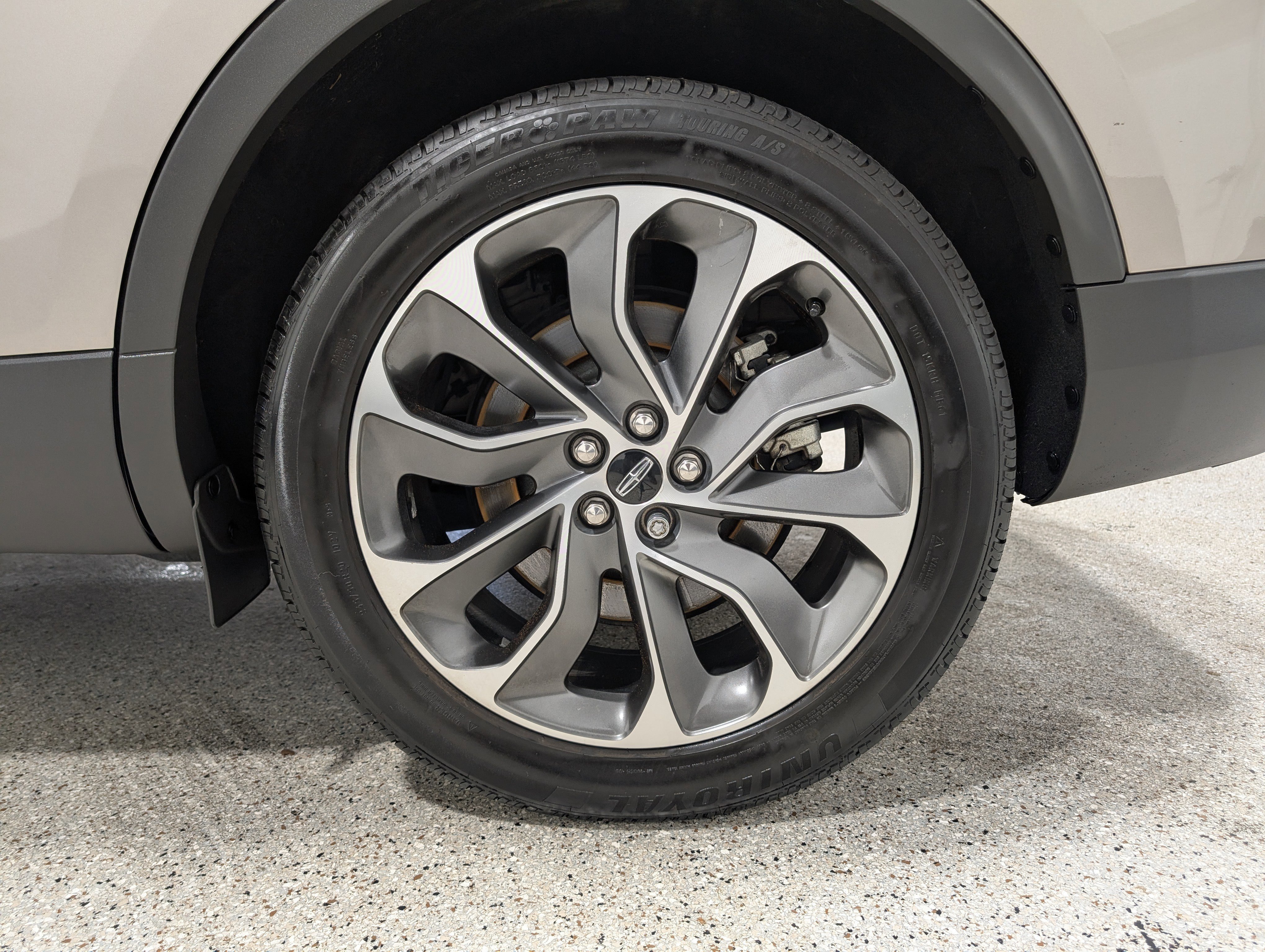 Used 2021 Lincoln Nautilus Reserve w/ Cargo Utility Package image 10