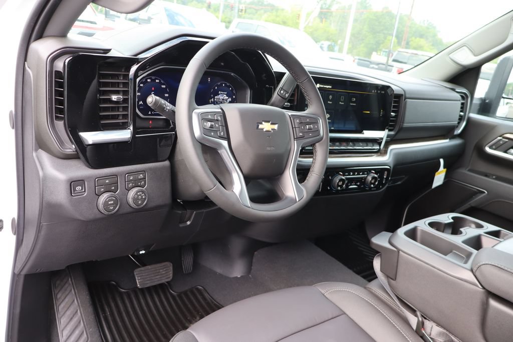 New 2026 Chevrolet Silverado 2500 LT w/ Z71 Chrome Sport Edition AWD/4WD image 6