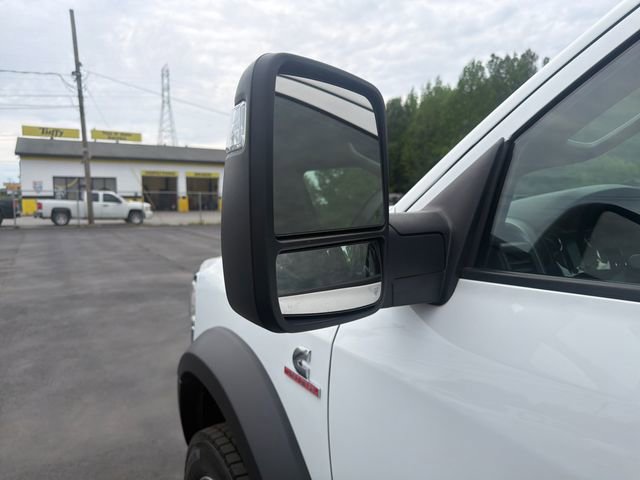 Used 2024 RAM 5500 Tradesman w/ Chrome Appearance Group AWD/4WD image 29