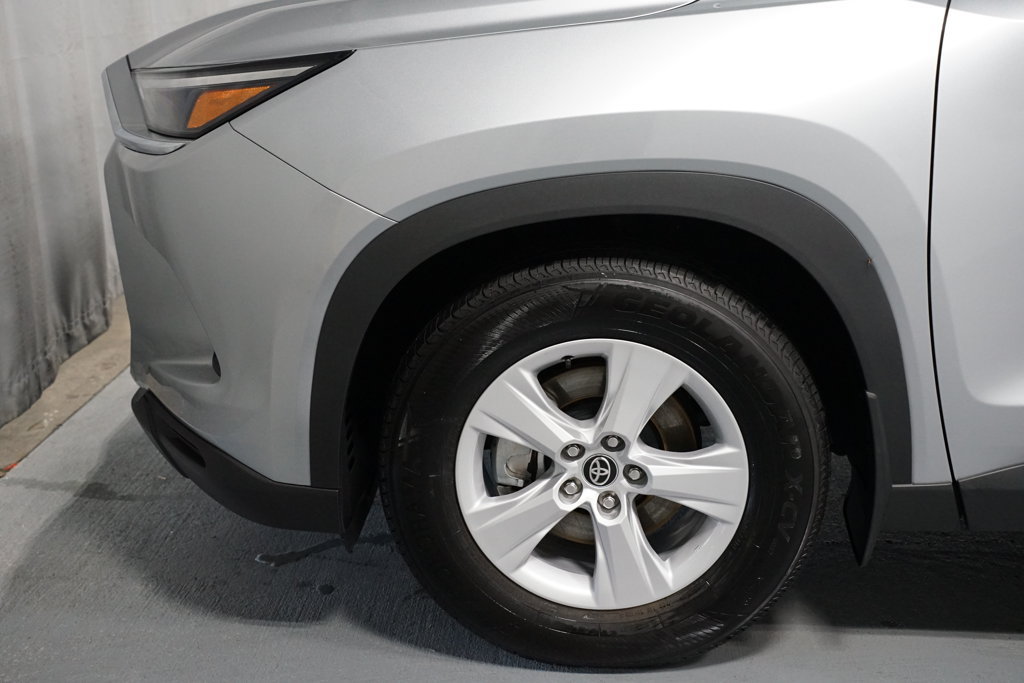 Certified 2025 Toyota Grand Highlander FWD image 5