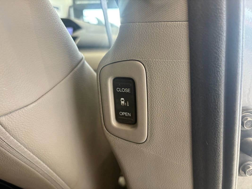 Used 2013 Honda Odyssey Touring image 34