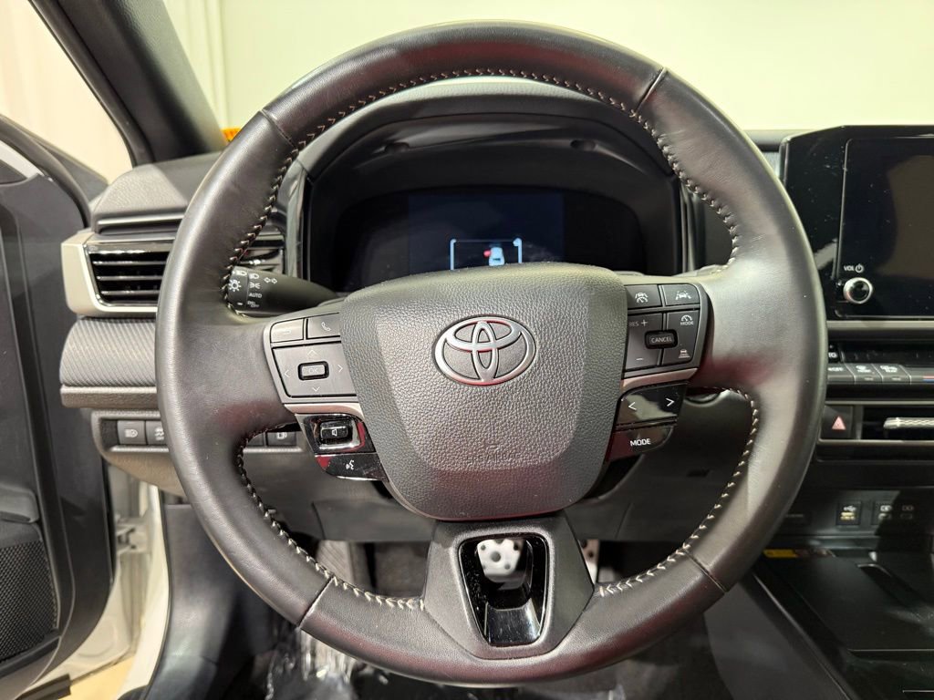 Certified 2025 Toyota Camry SE FWD image 21