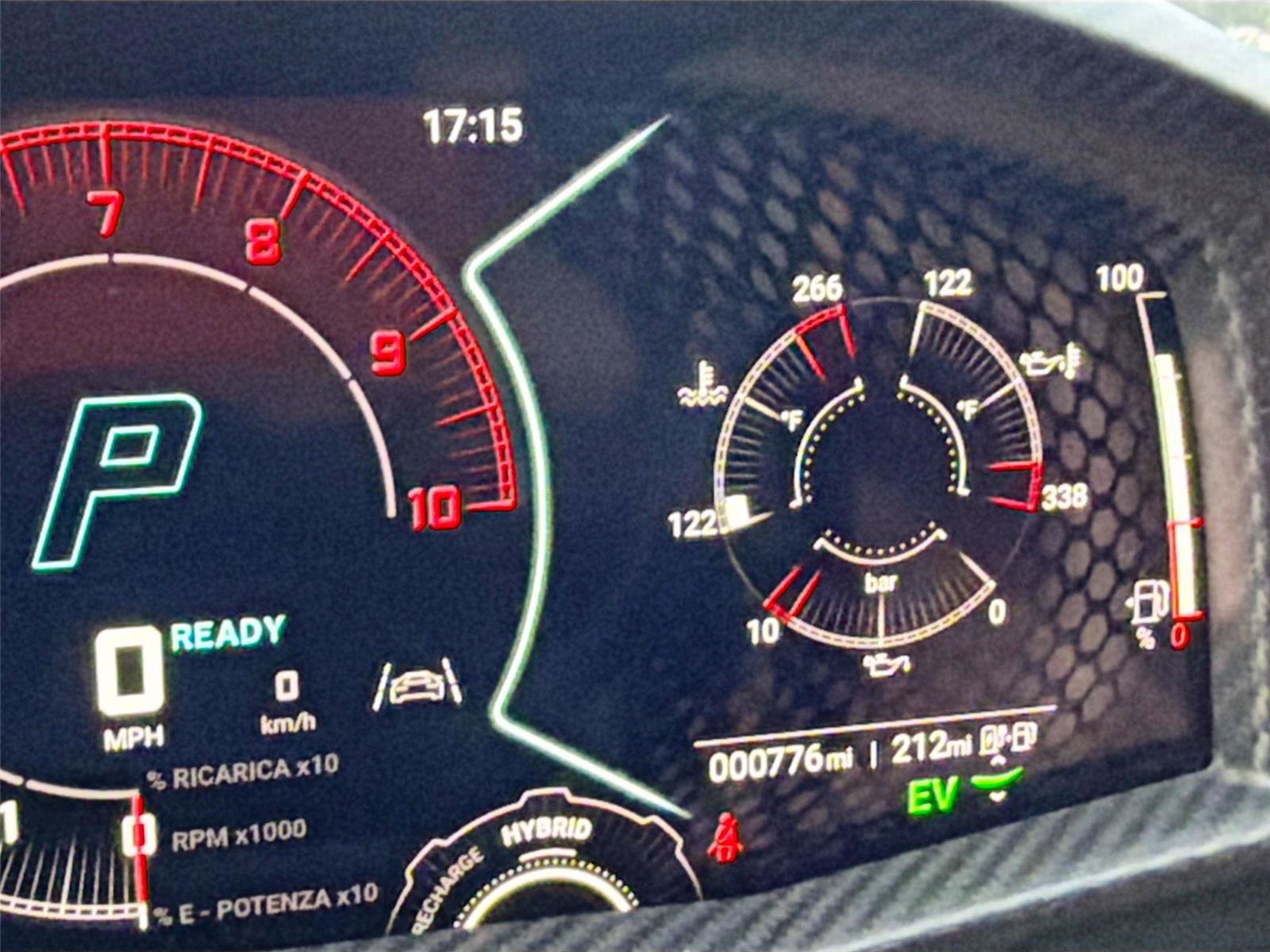 Used 2024 Lamborghini Revuelto image 12