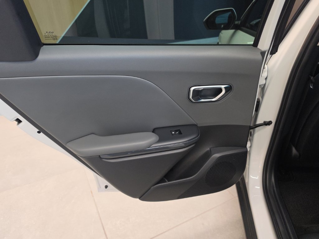 Certified 2026 Kia K4 EX FWD image 40