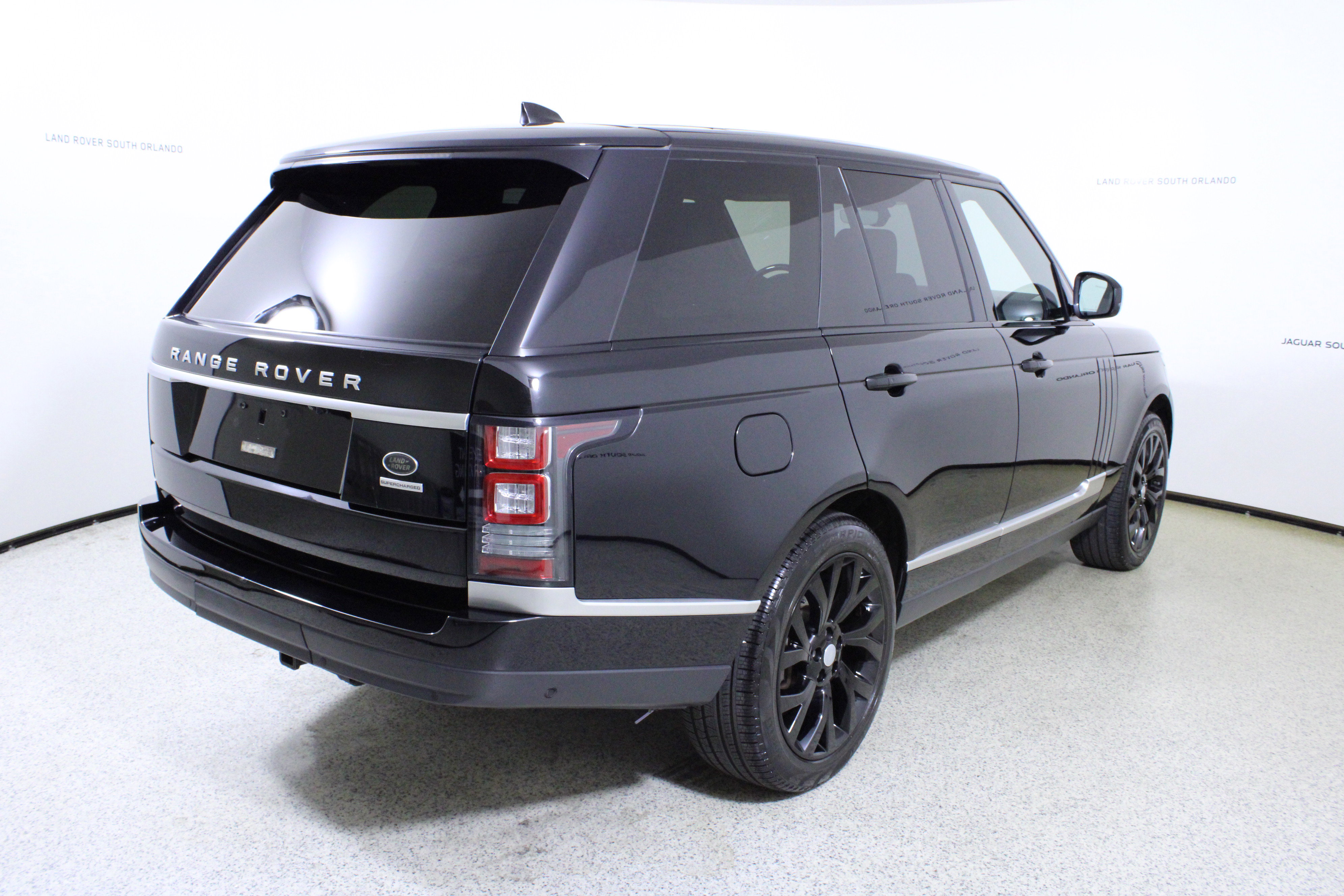 Used 2017 Land Rover Range Rover AWD/4WD image 7