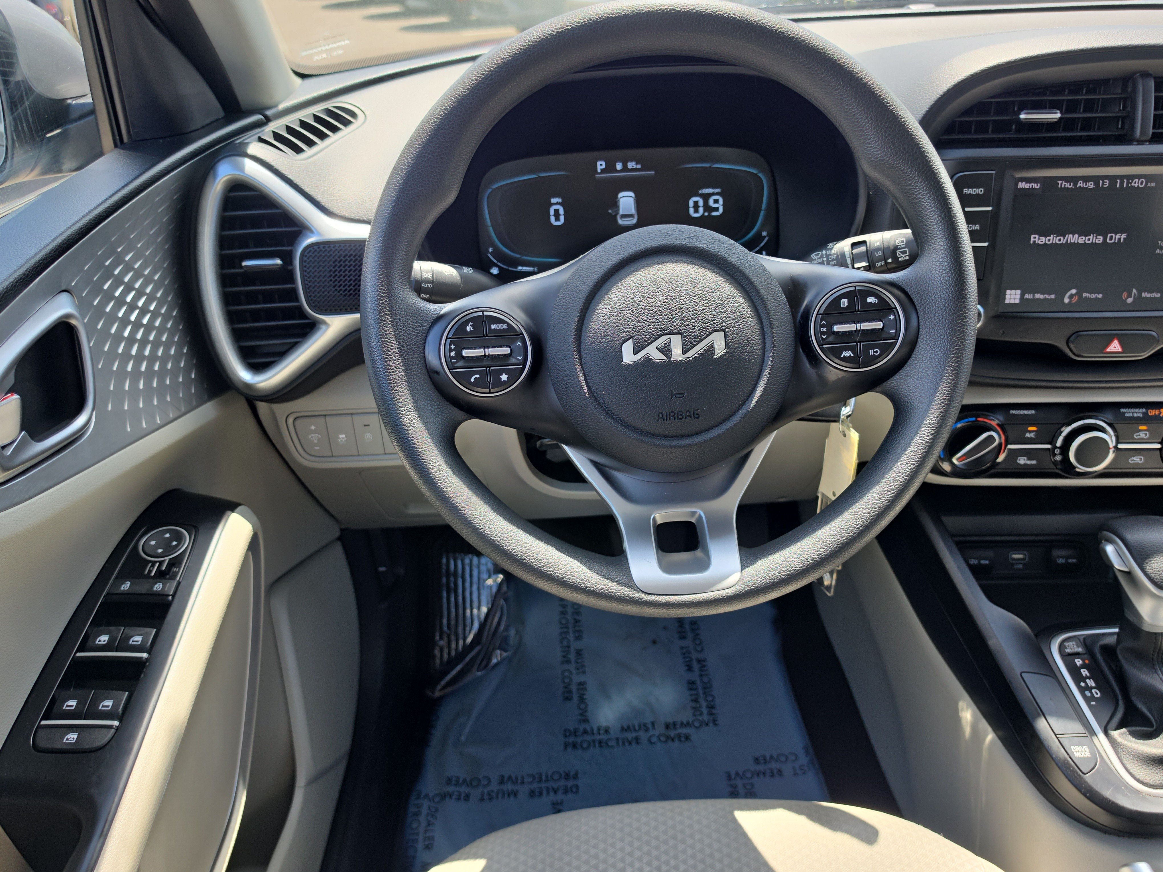 Certified 2024 Kia Soul LX FWD image 13