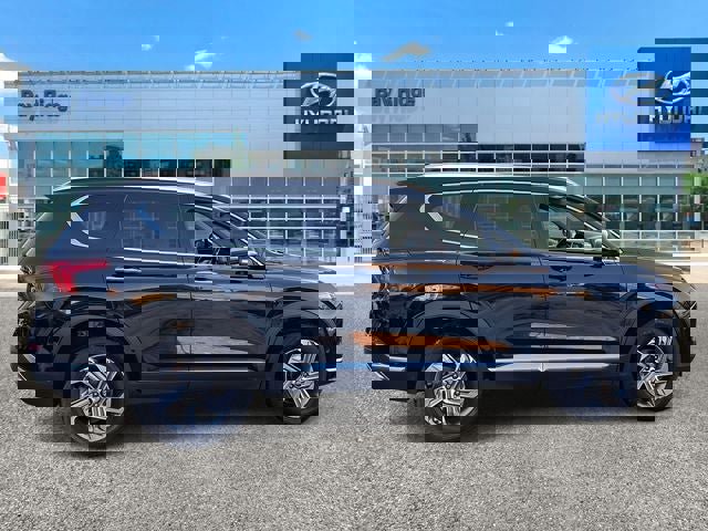 Used 2021 Hyundai Santa Fe SEL w/ Convenience Package image 2