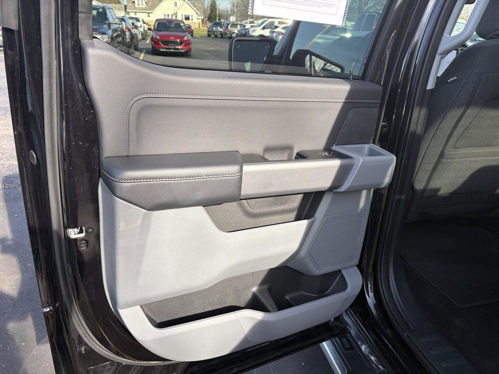 Used 2024 Ford F150 XLT image 12