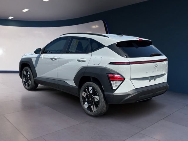 Used 2024 Hyundai Kona SEL AWD/4WD image 3